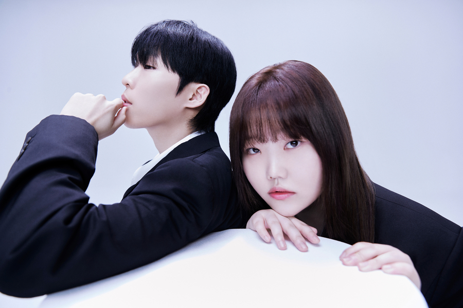 AKMU