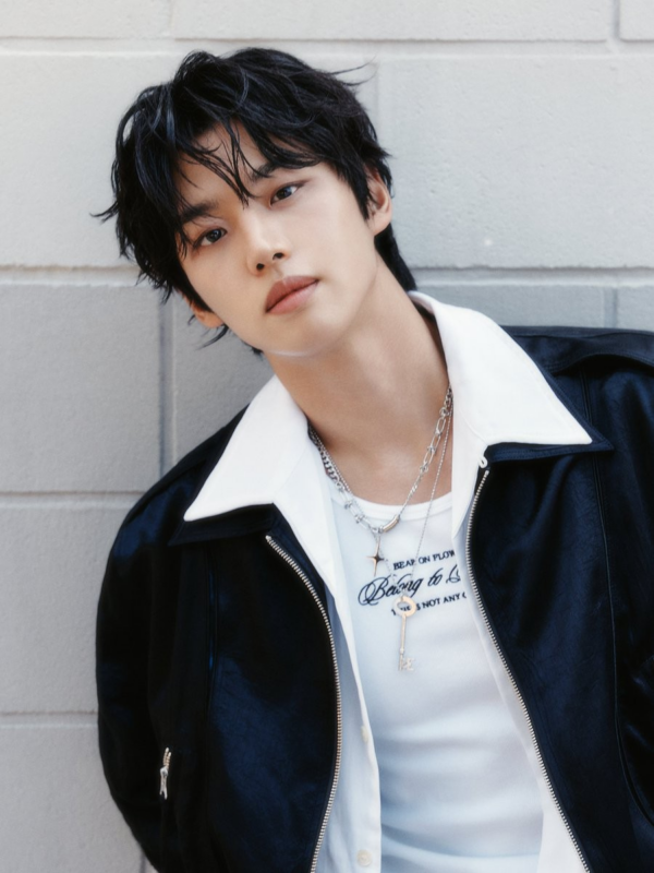HONGSEOK PENTAGON 겁쟁이 Concept Photo