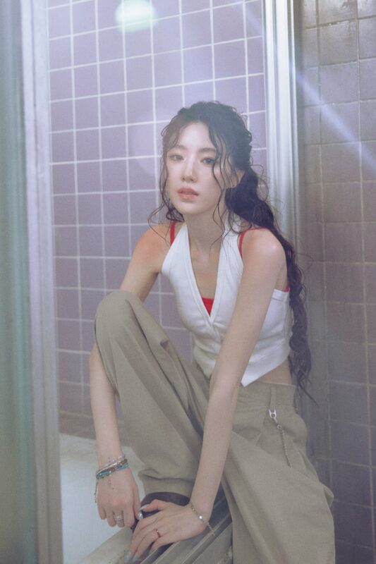 SHUHUA i-dle We made Gimme Dat Love Concept Photo 1