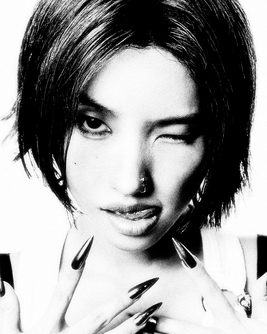 SOYEON MONO CONCEPT PHOTO