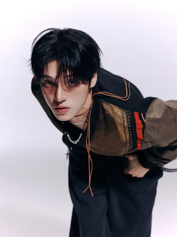WOOYOUNG ATEEZ GOLDEN HOUR : Part.5 Concept Photo 3