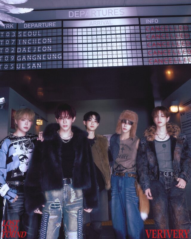 VERIVERY Lost and Found Photobook