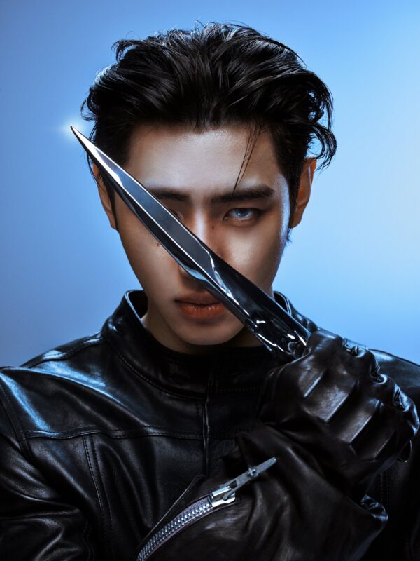 SUNGHOON ENHYPEN THE SIN : VANISH Knife Photo
