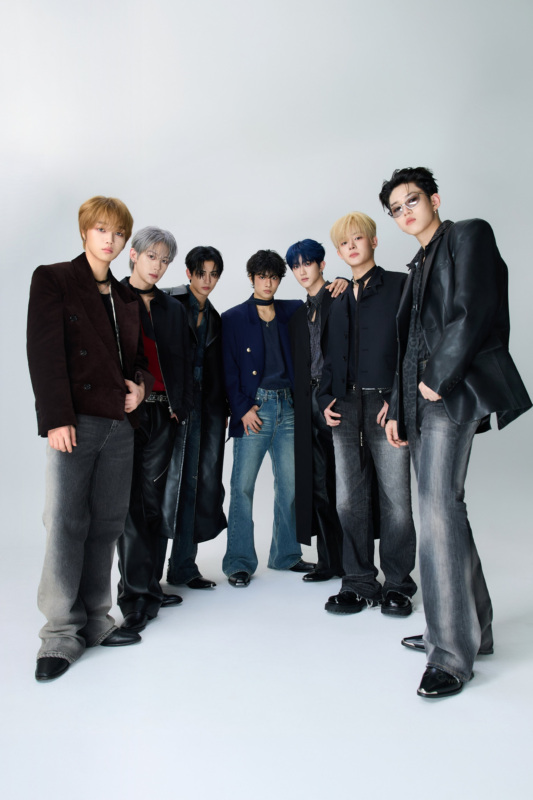 YOUNITE ‘INYUN Part.1’ OFFICIAL PHOTO YUN ver.