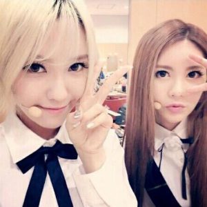 Qri & Hyomin (MinKyul)