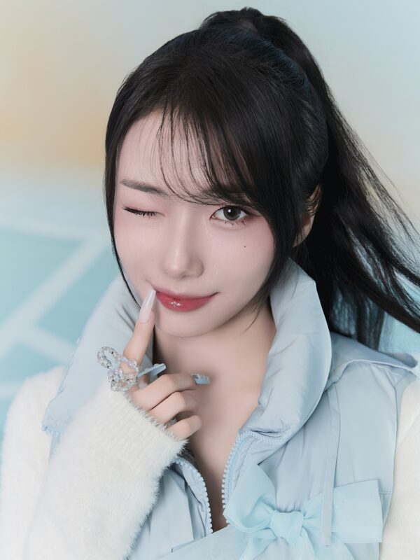 Seo Youngeun (former Kep1er)