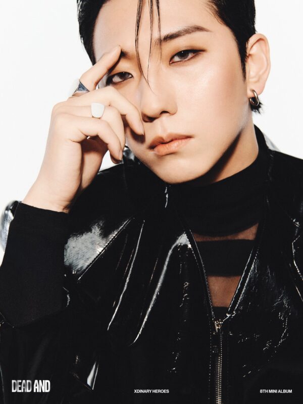 GUNIL Xdinary Heroes DEAD AND Concept Photo