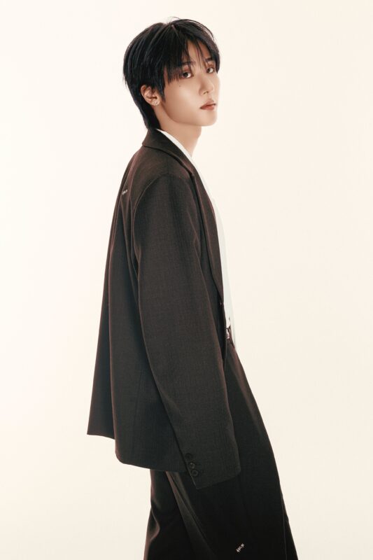 KIHOON CATCH THE YOUNG EVOLVE Photo