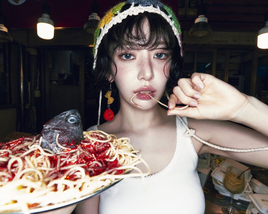 SAKURA LE SSERAFIM WEIRD GARLIC SPAGHETTI