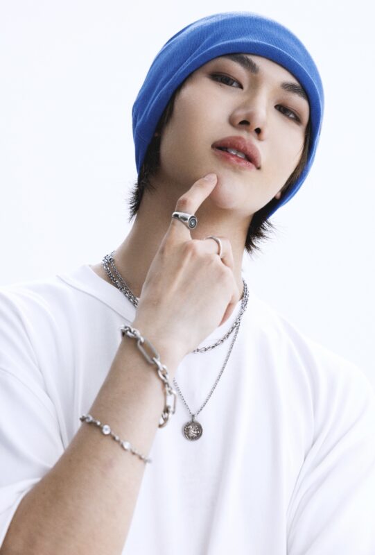 HUANG WENJIN CIIU Step By Step Concept Photo