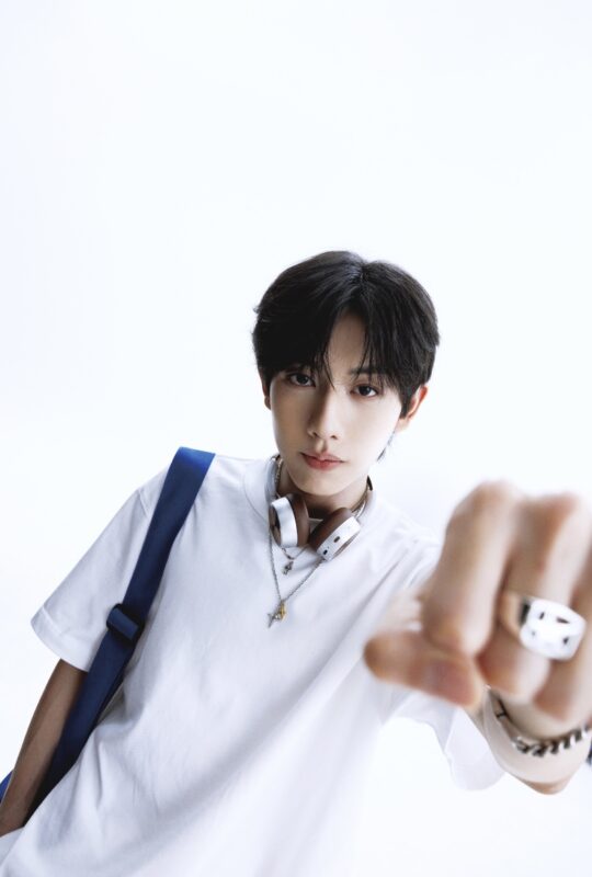 BAI YUANHAO CIIU Step By Step Concept Photo