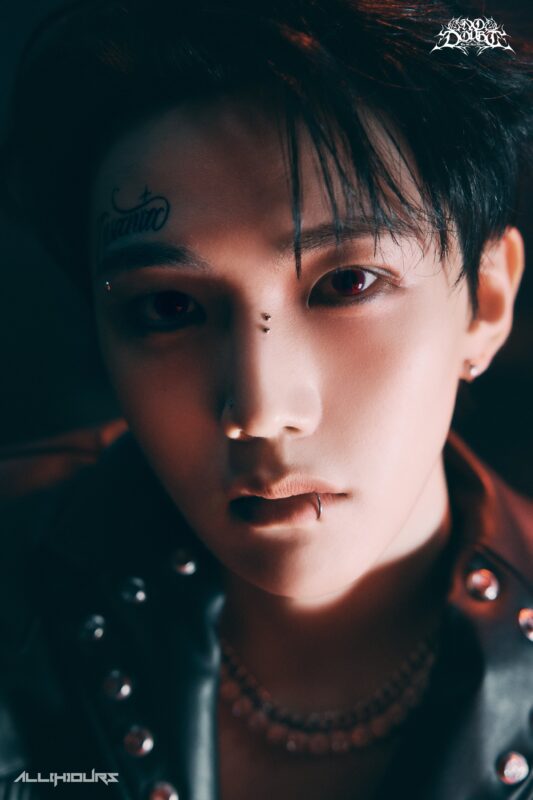 HYUNBIN ALL(H)OURS NO DOUBT ETERNITY Photo