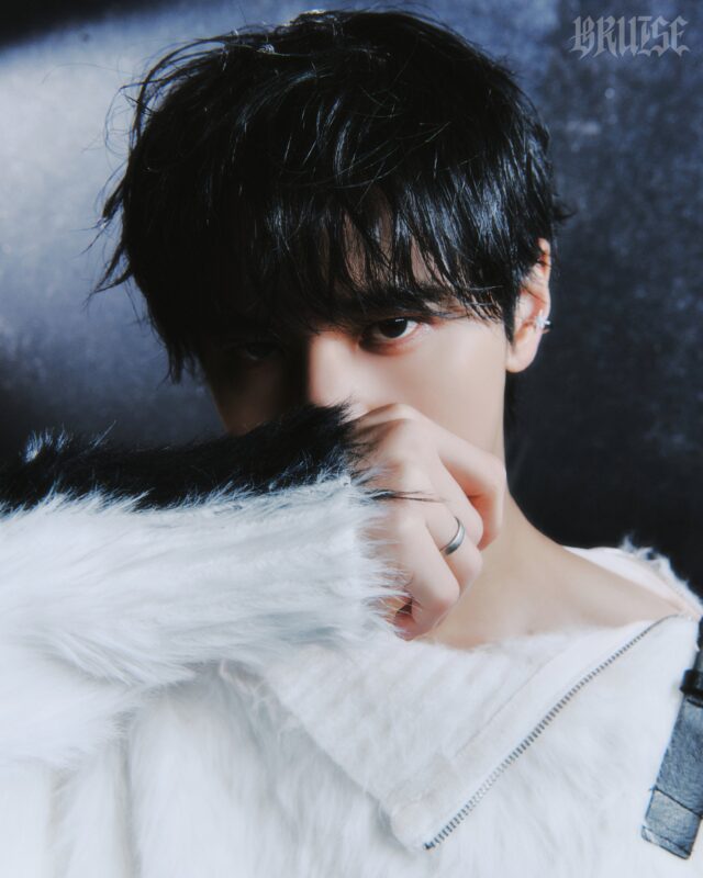 JAEYUN 8TURN BRUISE Photo