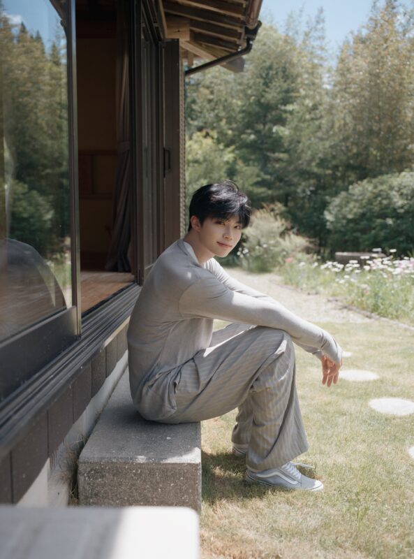 PARK GUN WOOK ZEROBASEONE 回帰𝐿𝑂𝑉𝐸 Concept Photo PIECE ver.