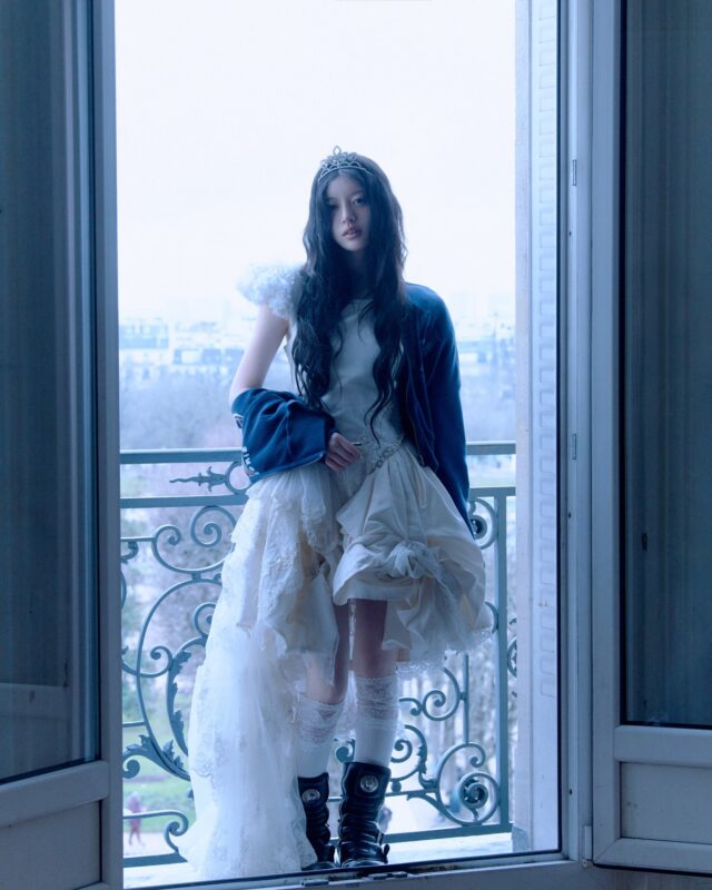 MINJU ILLIT MAMIHLAPINATAPAI Concept Photo IT'S ME