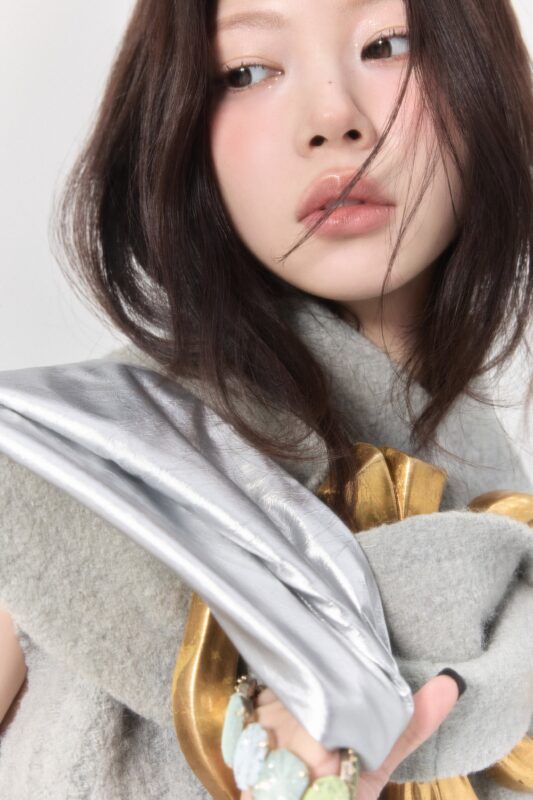 MOKA ILLIT I Got Your Back Armor ver. Concept Photo 