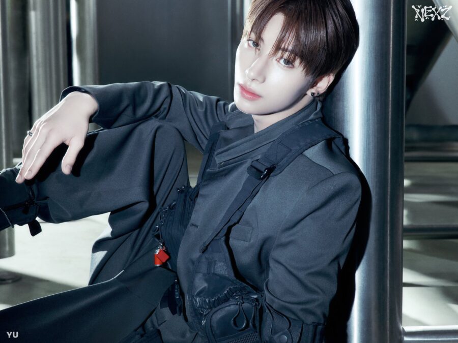 YU NEXZ SAUCIN' TEASER IMAGE - BLACK ver. 