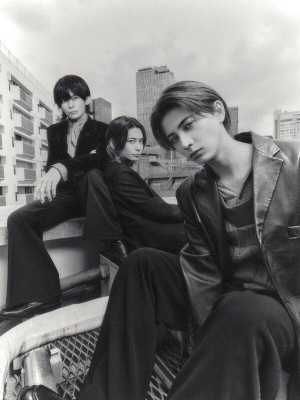 LET ME KNOW Law of Luv Photo