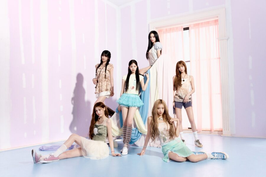 izna HANDLE WITH CARE Concept Photo 2