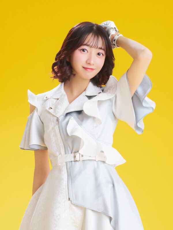 Akane KOURiN New Visual Photo