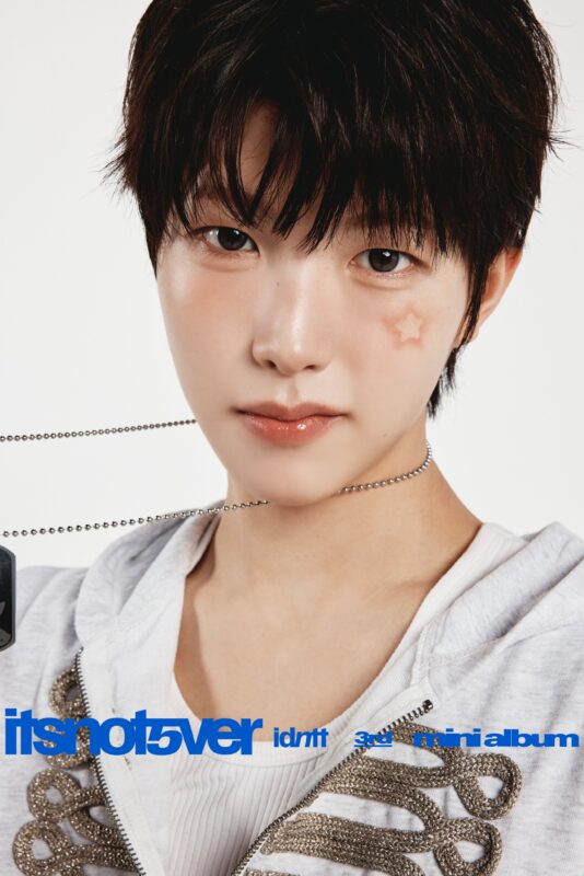 Choi GyeongBeen idntt Chrome Heart ver. Horizon Concept Photo
