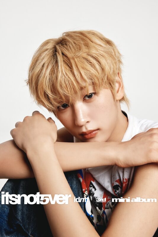 Lee KyuHyuk idntt Chrome Heart ver. Horizon Concept Photo