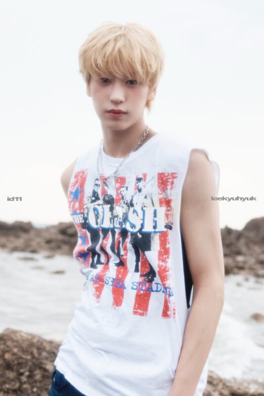 leekyuhyuk idntt Chrome Heart ver. Ocean Concept Photo