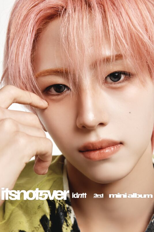 Park NuRi idntt Chrome Heart ver. Horizon Concept Photo