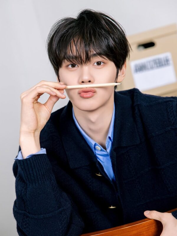 KIM GYUVIN AND2BLE 26SS COLLECTION