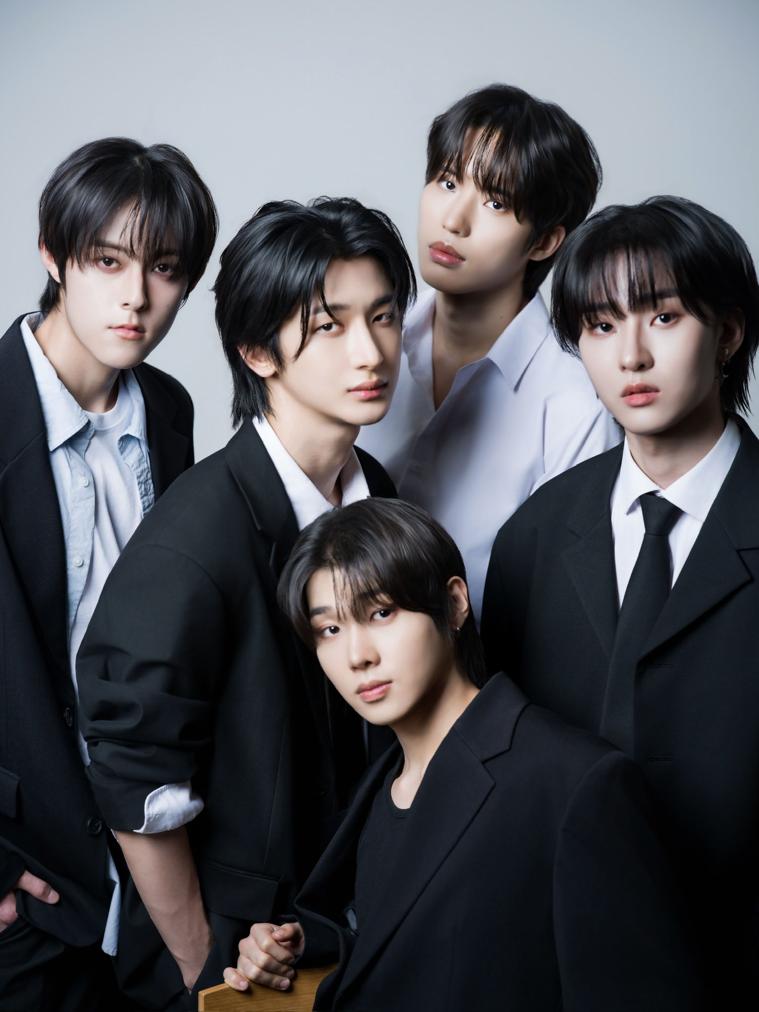K-POP Boy Group X_ON
