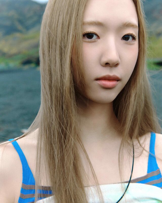 ELENA TUIDE SUN KISS MV Photo