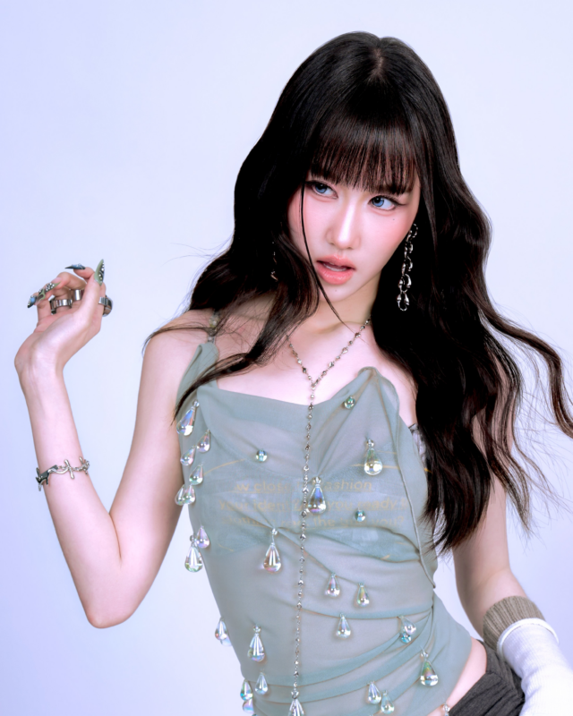 Pimya Kiismet GIVE ME MORE Concept Photo TIME IS TICKA TICKA ver.
