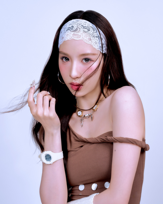 Pru Kiismet GIVE ME MORE Concept Photo TIME IS TICKA TICKA ver.