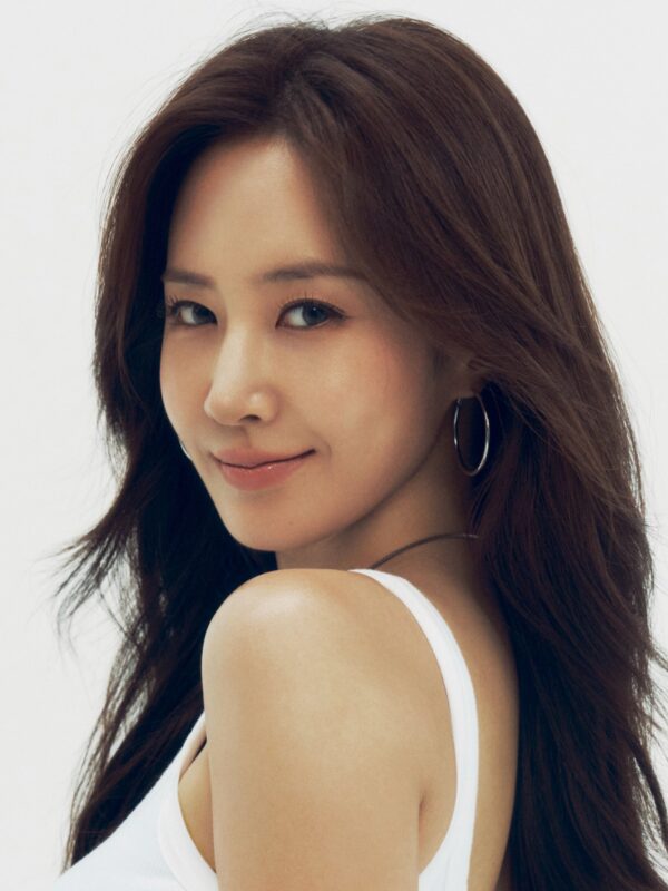 KWON YURI Girls' Generation-HRS Skibidi Concept Photo